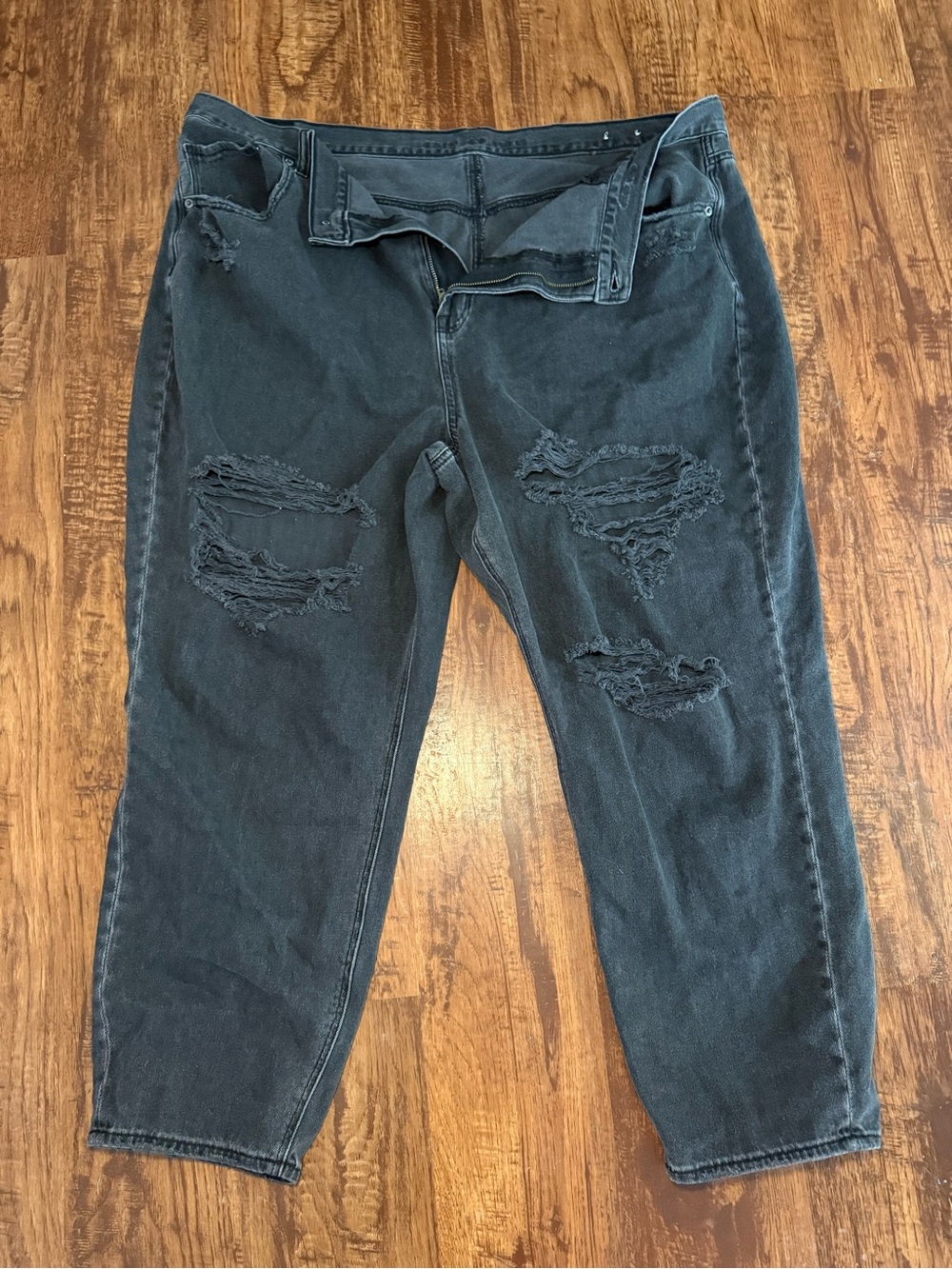American Eagle Mom Jeans size 24
